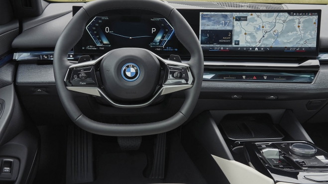 BMW serie 5 hibridos enchufable interior1