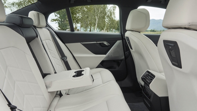 BMW serie 5 hibridos enchufable interior5