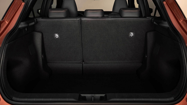 Precio Lexus LBX SUV hibrido interior2