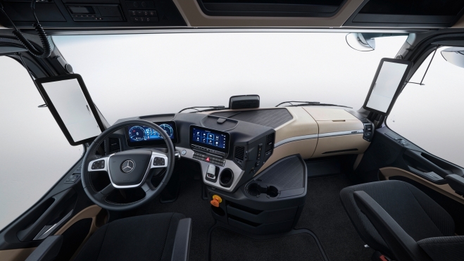 Mercedes eActros 600 Interior