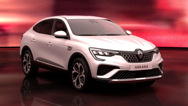 Aspecto del Renault Arkana más asequible, que incluye llantas de 18 pulgadas.