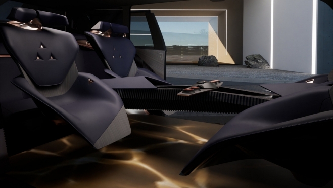 Nissan Hyper Tourer Concept Interior