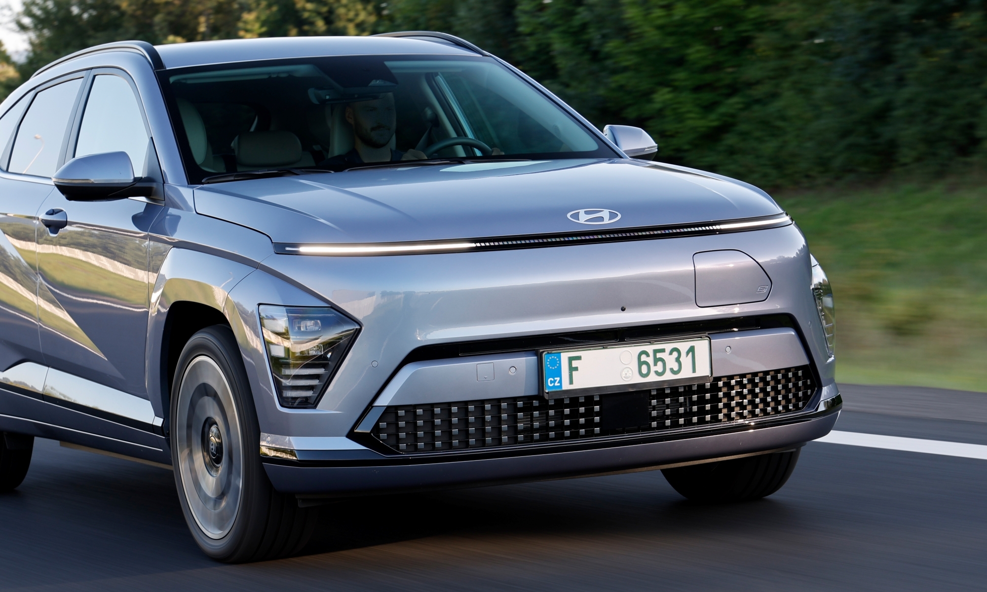 El nuevo Hyundai Kona eléctrico ya está a la venta en España con dos motorizaciones.