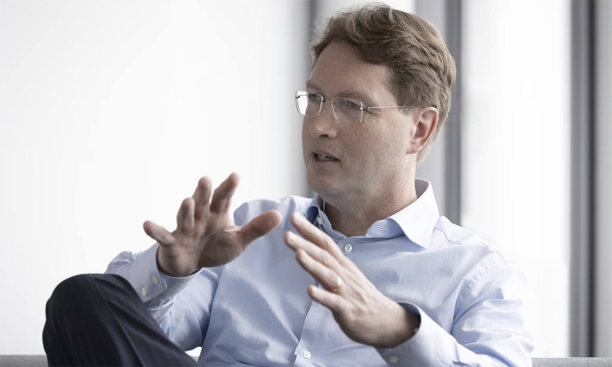 El CEO de Mercedes-Benz, Ola Kallenius, tiene claro su propósito de electrificar la marca.