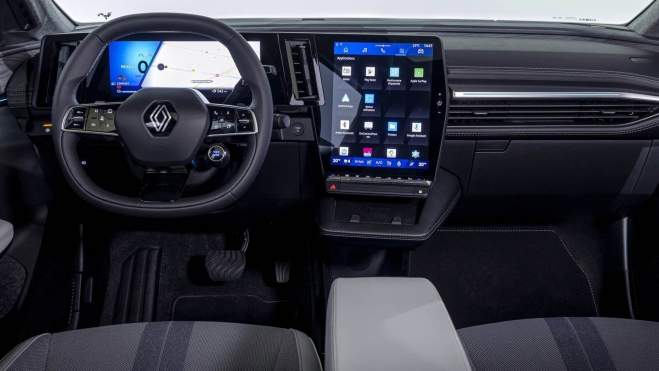 Puesto de conducción del Renault Scenic E-Tech.