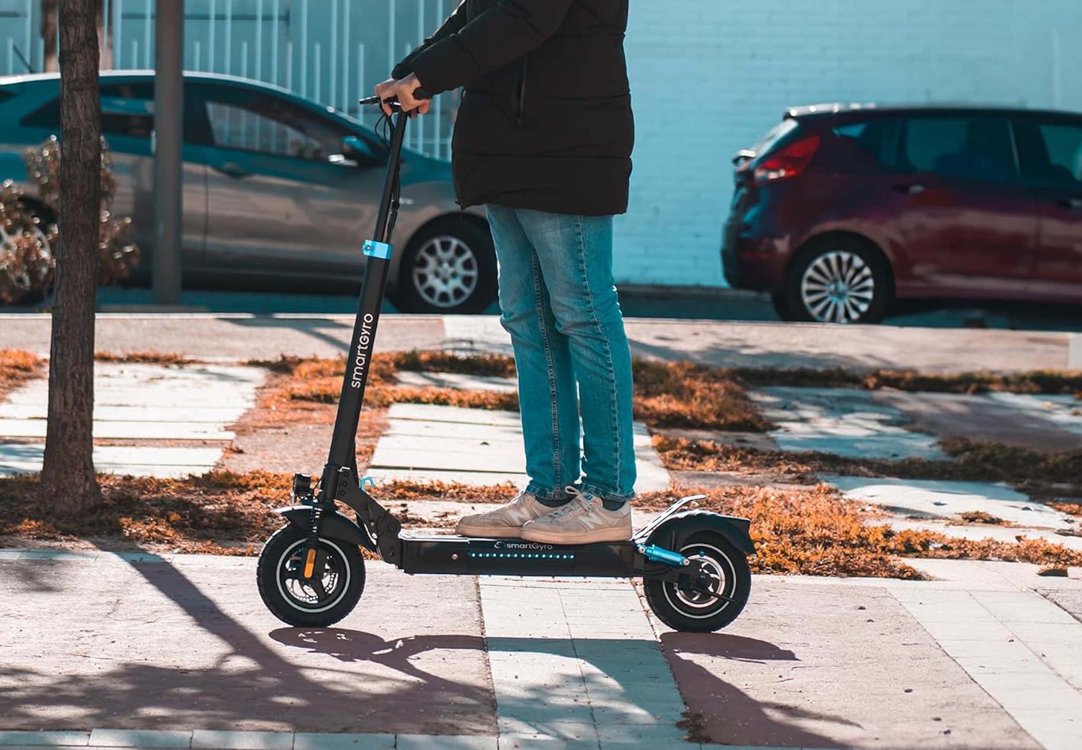 El Black Friday más bestia: casi 200 euros de descuento en este  espectacular patinete eléctrico de smartGyro