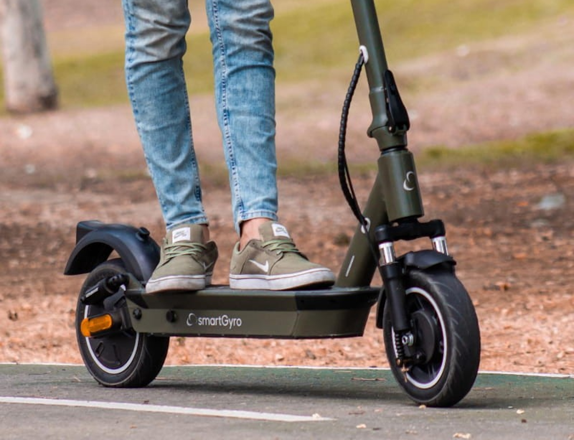 Este patinete de smartGyro tiene un motor de 500 W, autonomía de