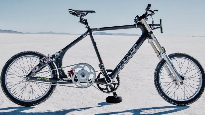 Es imposible mover la doble transmisión de esta bicicleta desde parado.