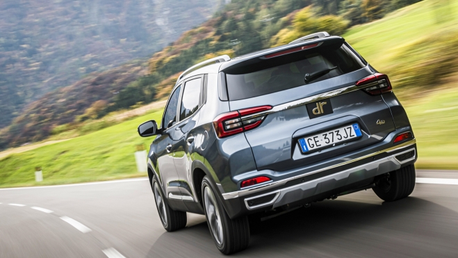 rivales suv hibrido dacia duster 6