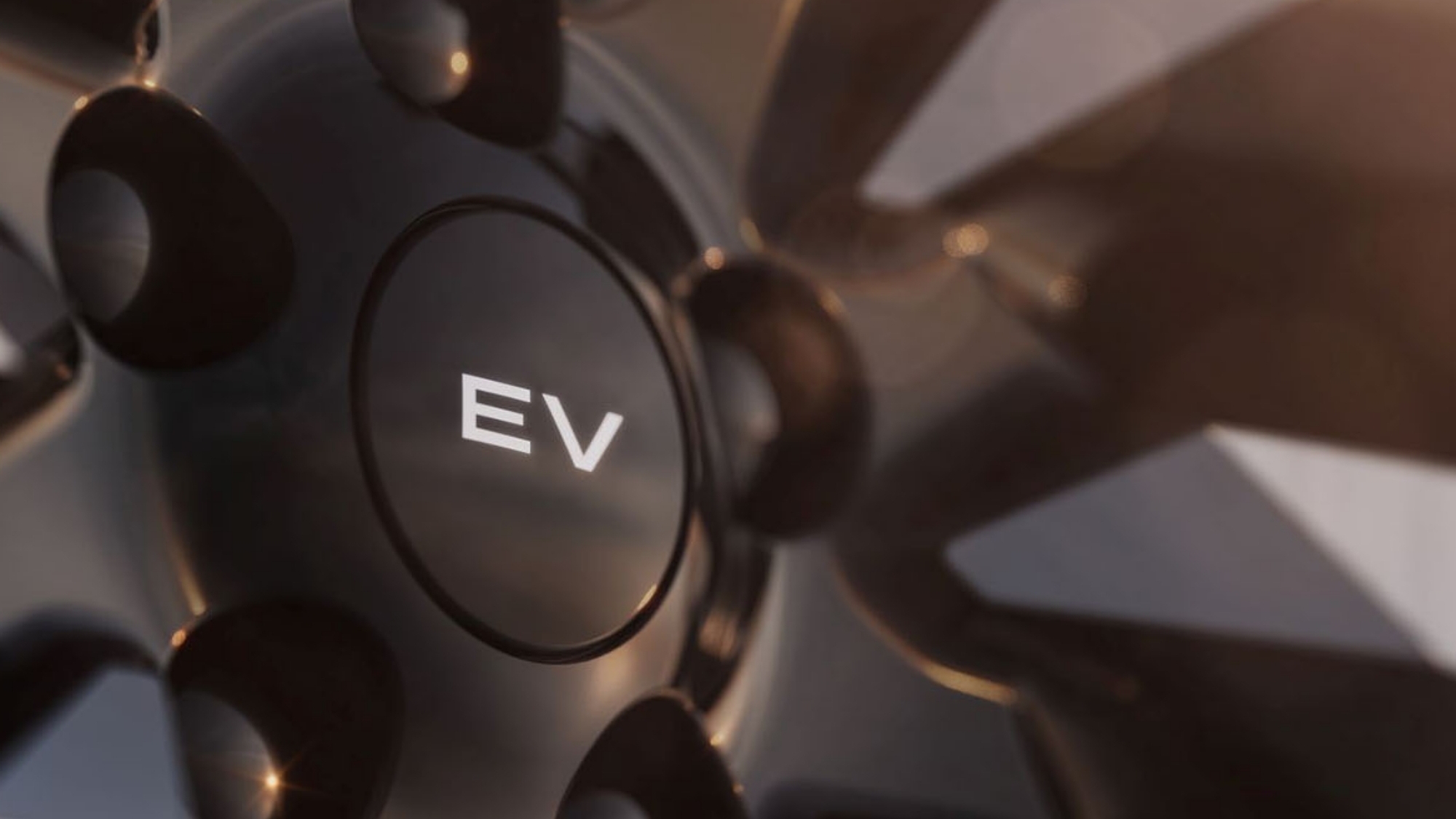 Land Rover lanzará su primer Range Rover 100% eléctrico en 2024