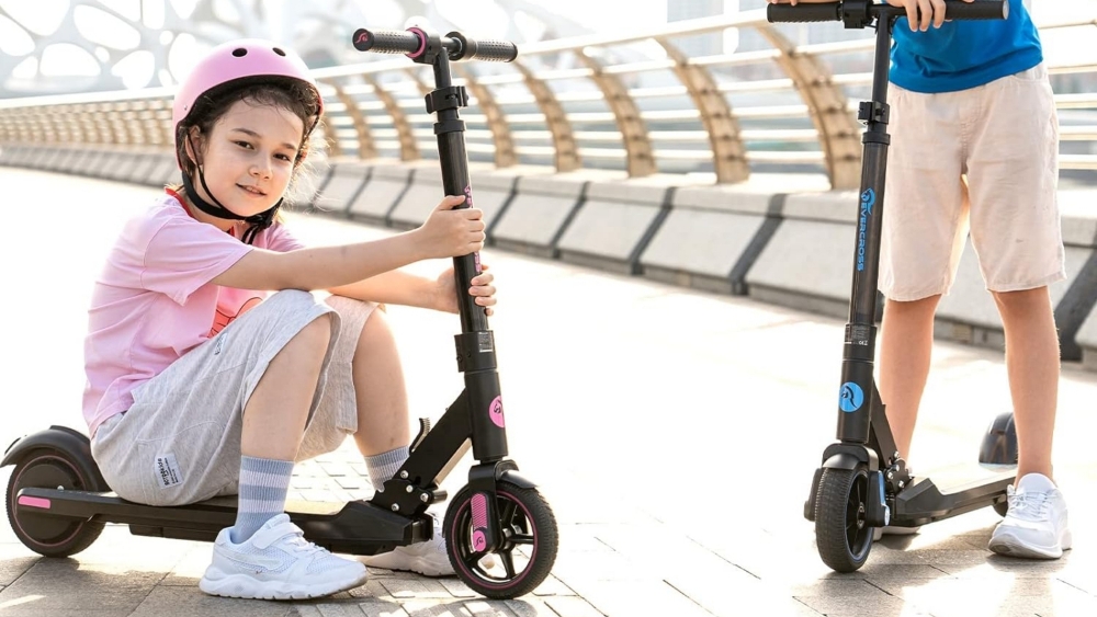 Patinete eléctrico para niños: Un regalo seguro para Navidades