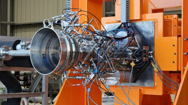 El cohete ya tiene la cámara de combustión adaptada para el combustible ecológico El cohete ya tiene la cámara de combustión adaptada para el combustible ecológico