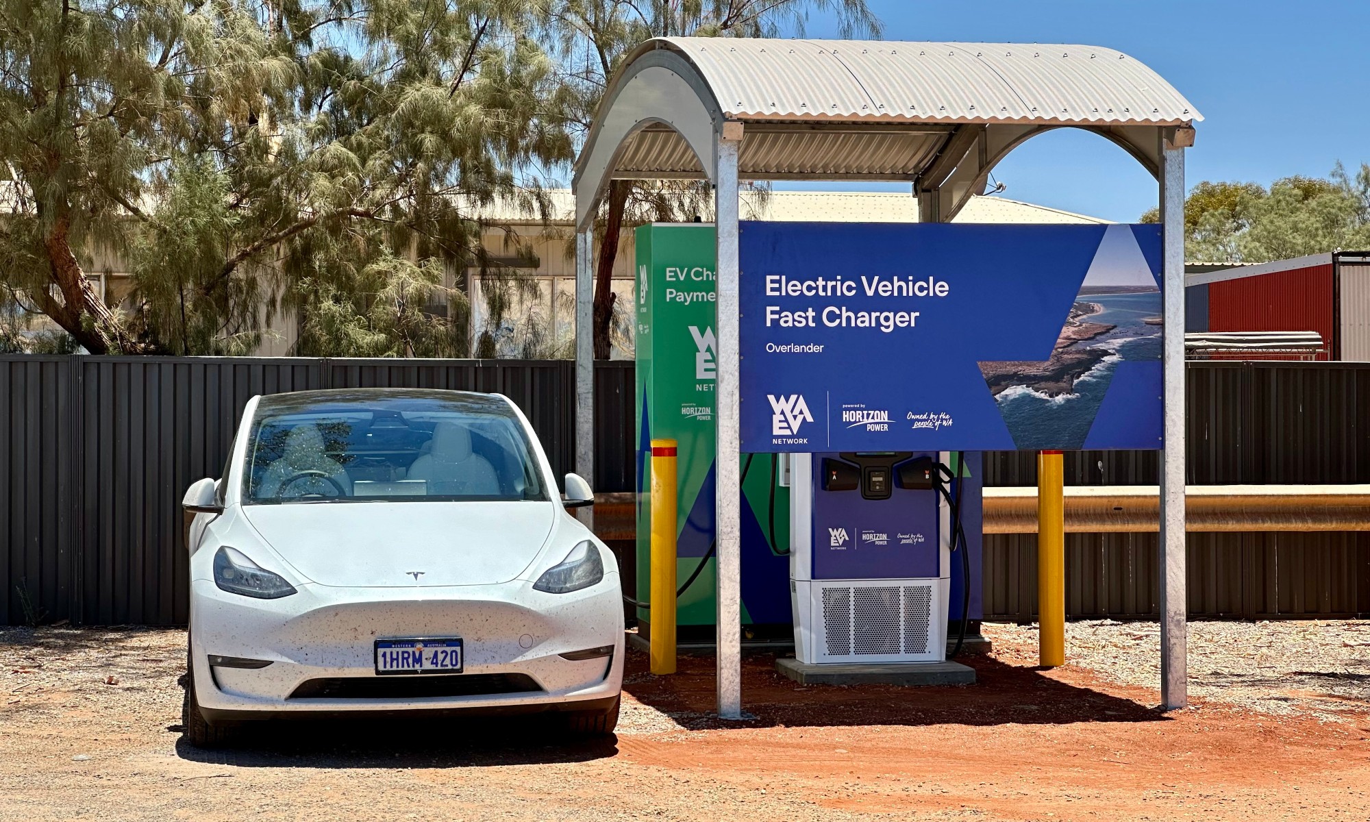 El Tesla Model Y de Harald Murphy ha logrado el récord al completar el recorrido en 10 días.