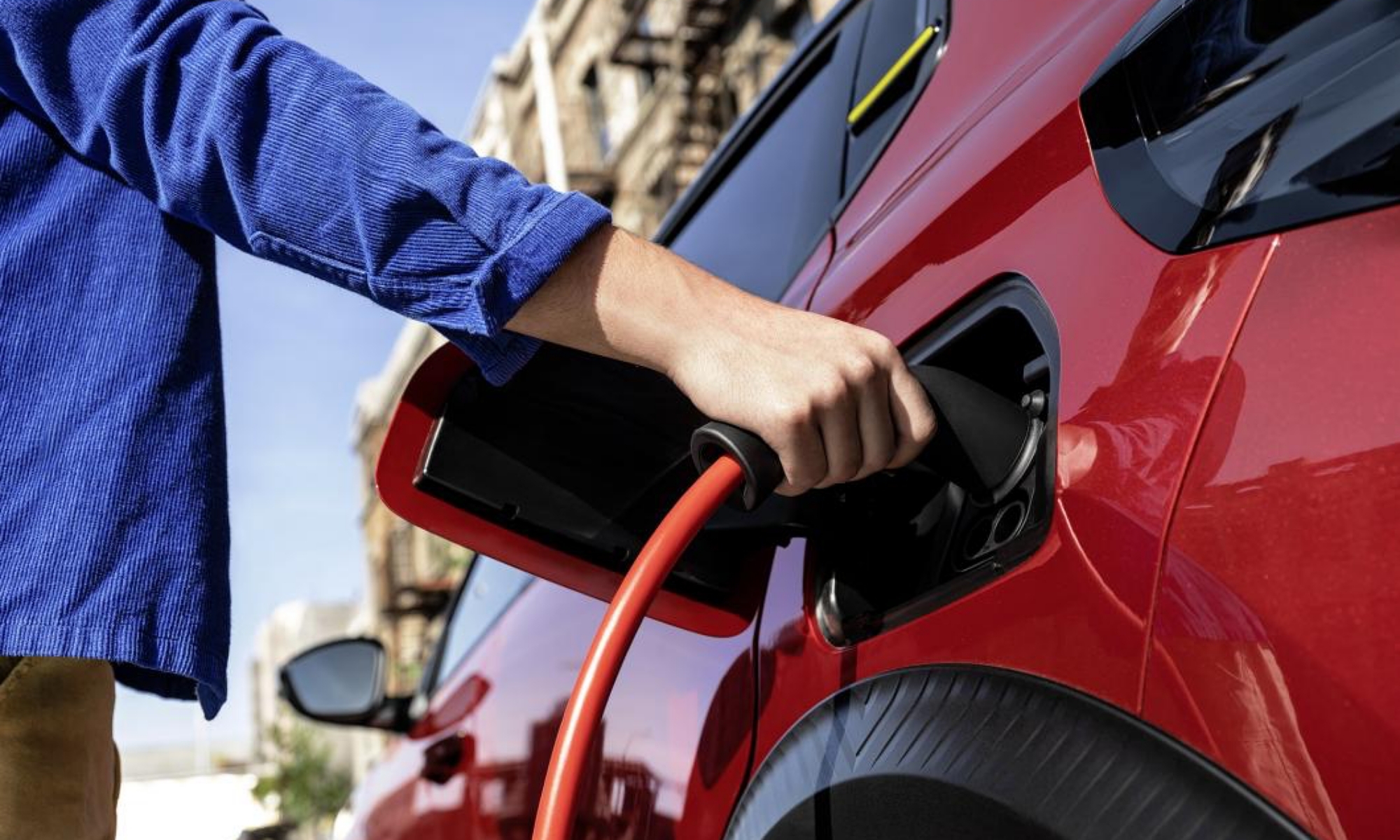 Las ventas de coches eléctricos siguieron aumentando de manera muy notable en 2023.