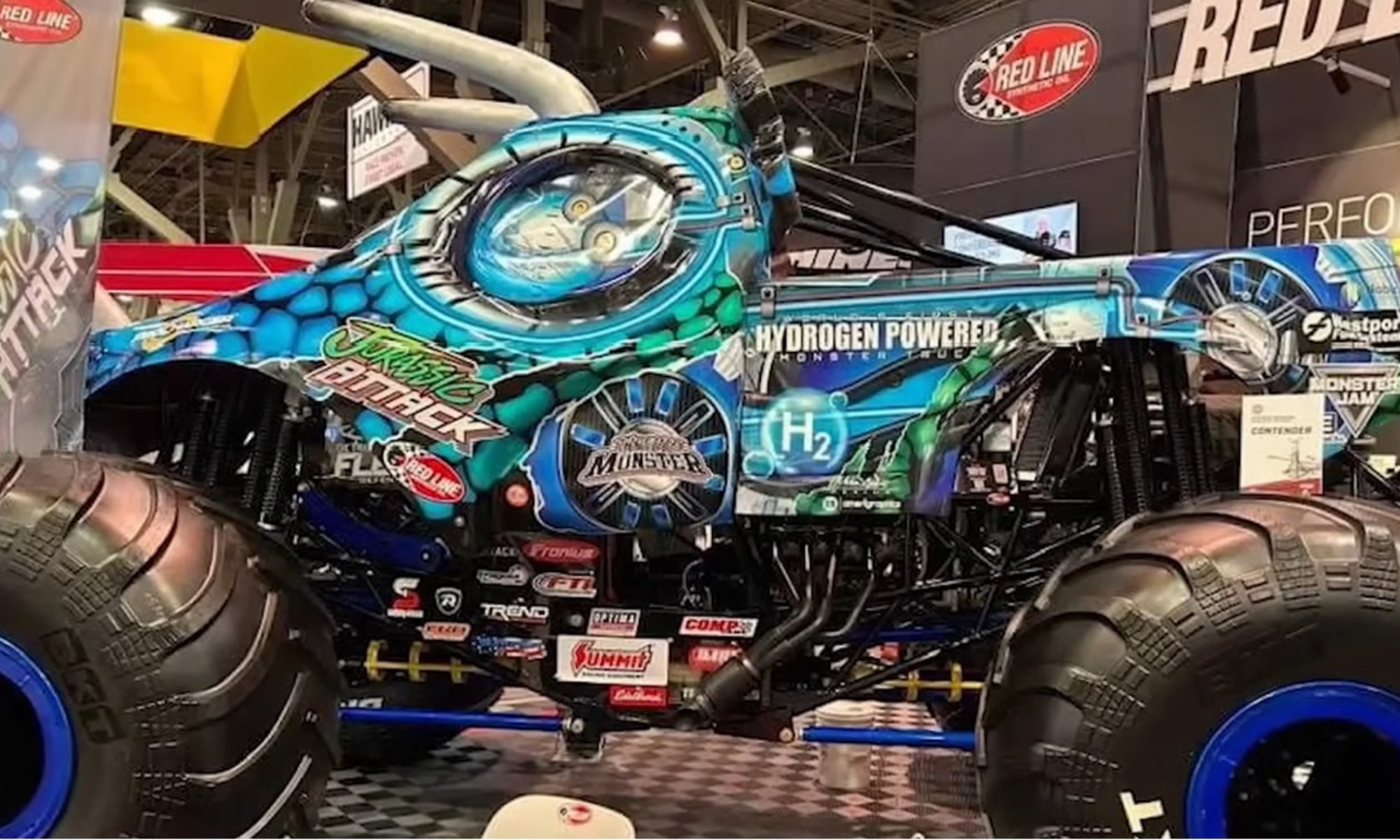 Este Monster Truck cuenta con una mecánica basada en el hidrógeno para obtener mil CV de potencia.