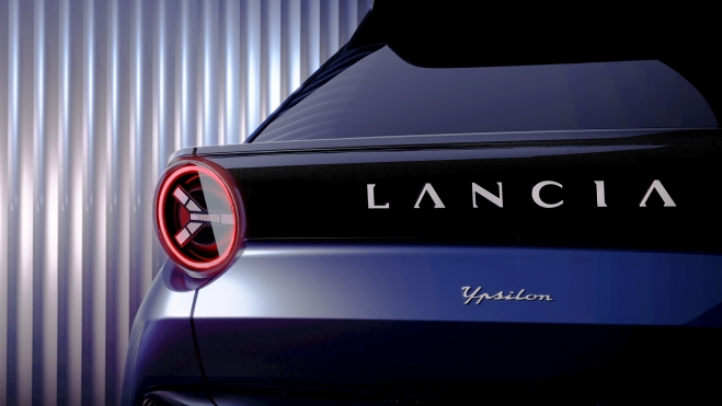 lancia ypsilon 2