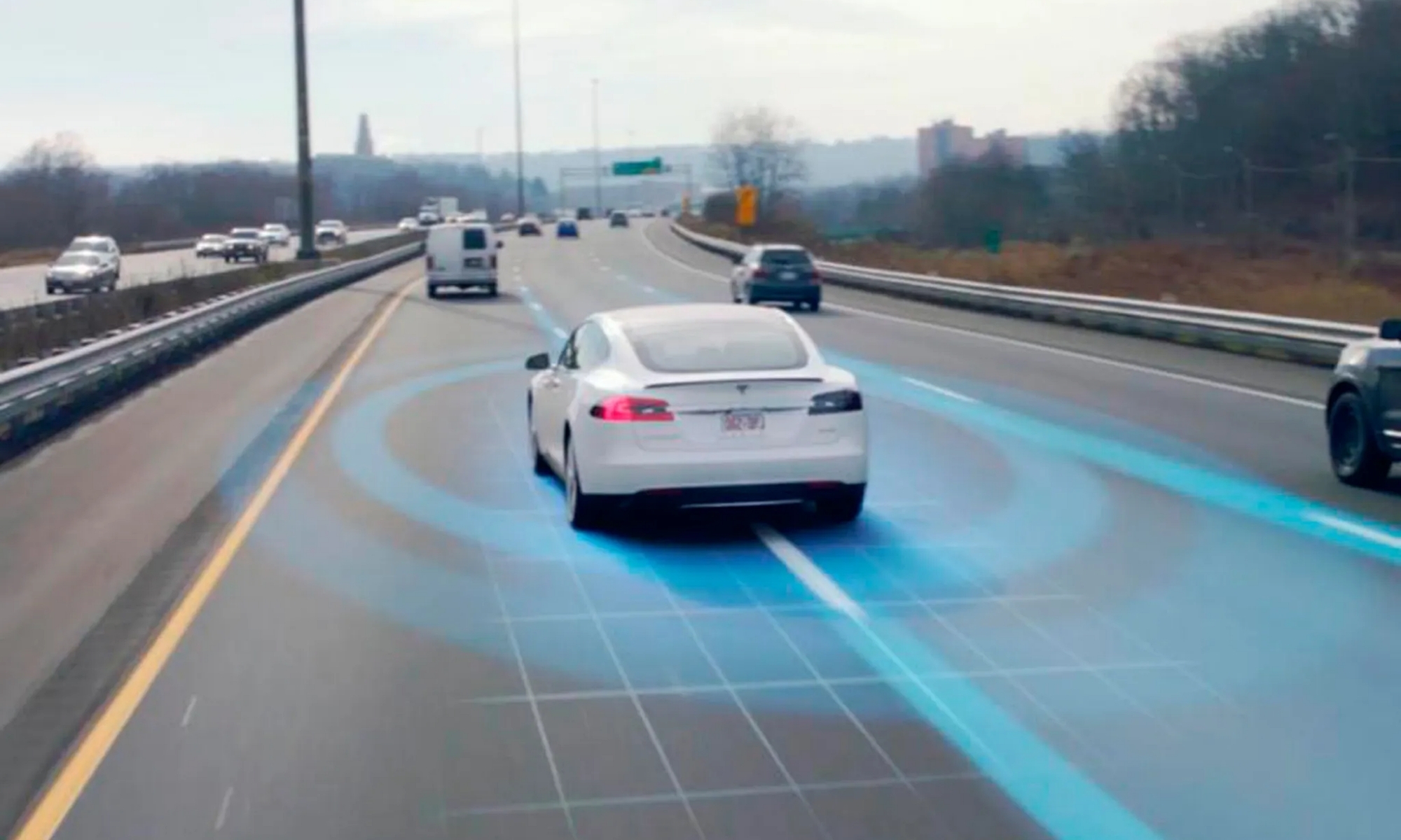 Tesla reconoce que debe trabajar más en la actualización de la conducción autónoma.