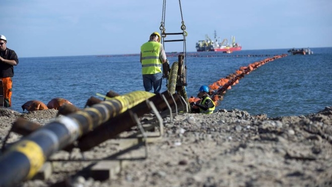 El cable submarino Viking Link tiene un peso de 40 kilogramos cada metro.
