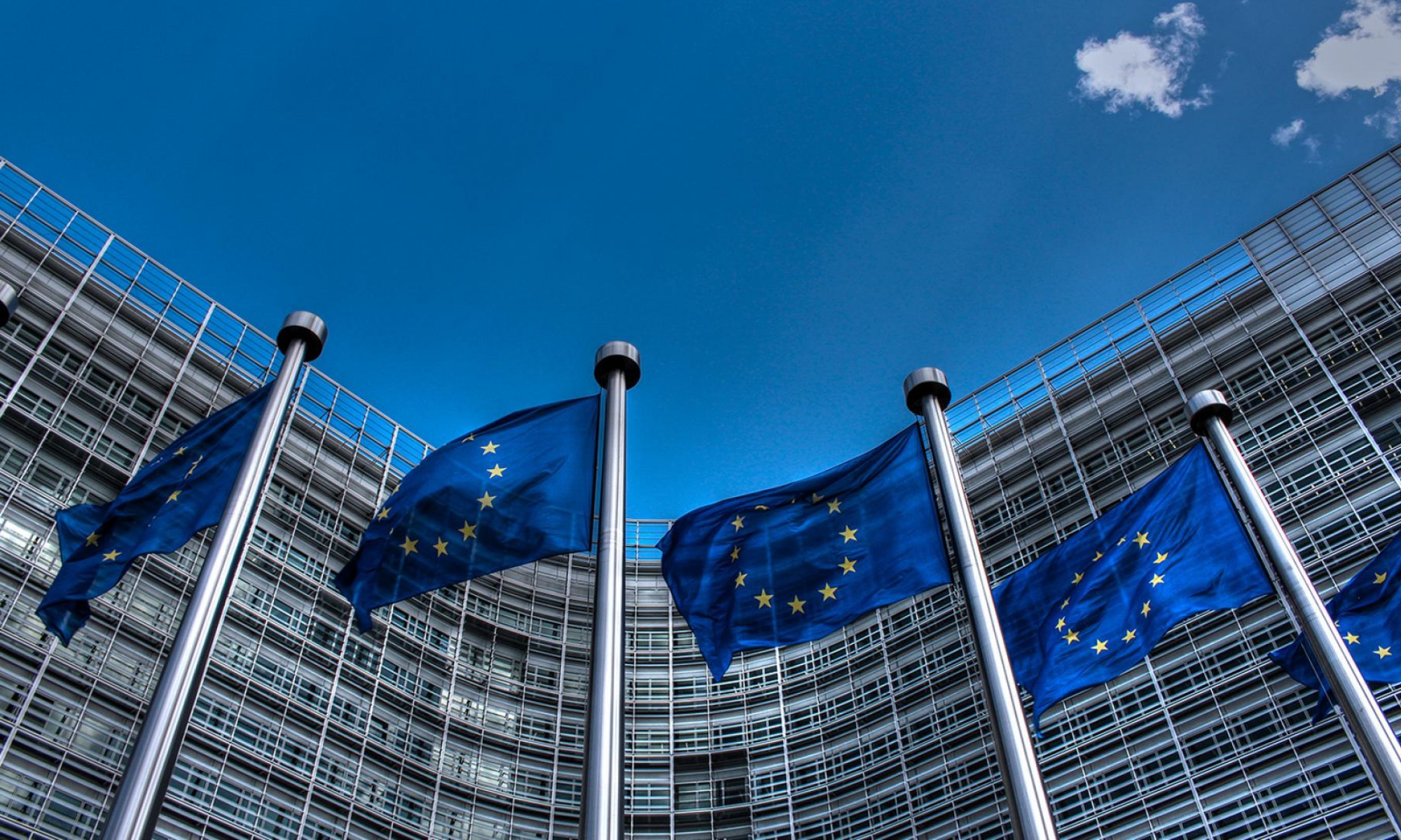 Por primera vez, la Comisión Europea autoriza ayudas para evitar la fuga de empresas críticas de la industria automotriz.