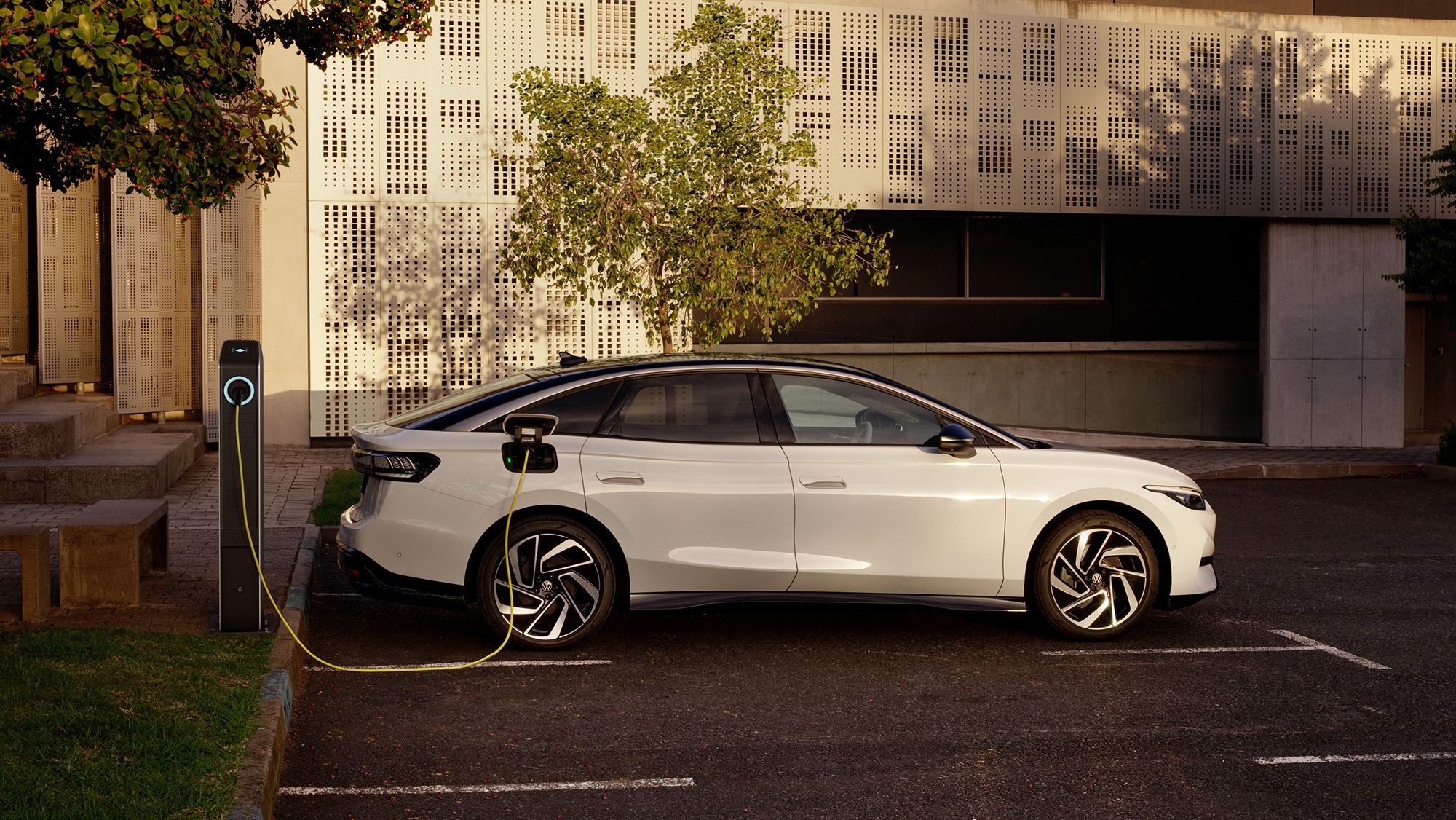 Volkswagen ve desvanecerse sus planes de superar a Tesla en el mercado ...