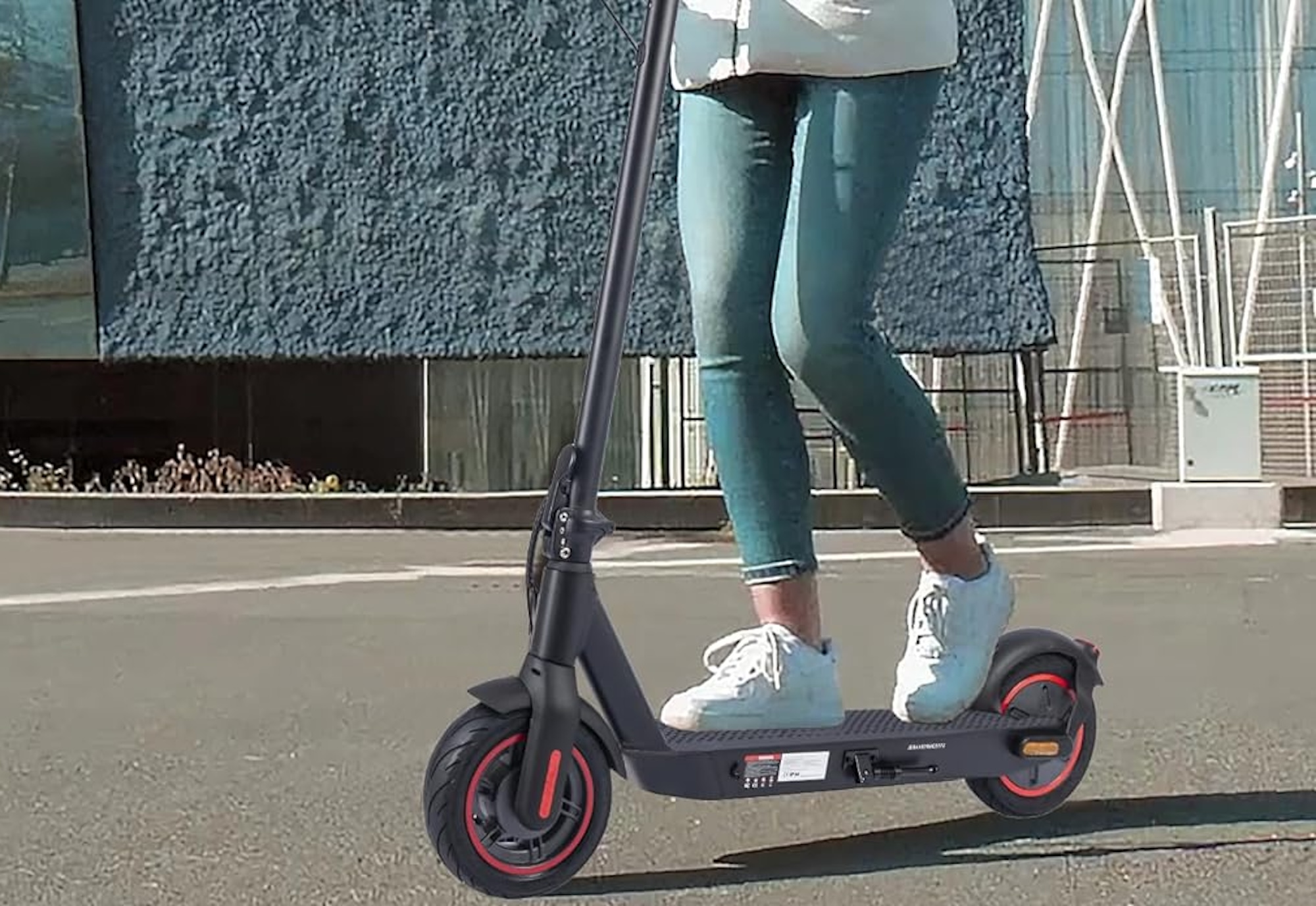 Este patinete eléctrico Pro de Xiaomi cae 200 euros en el Black Friday de  su web