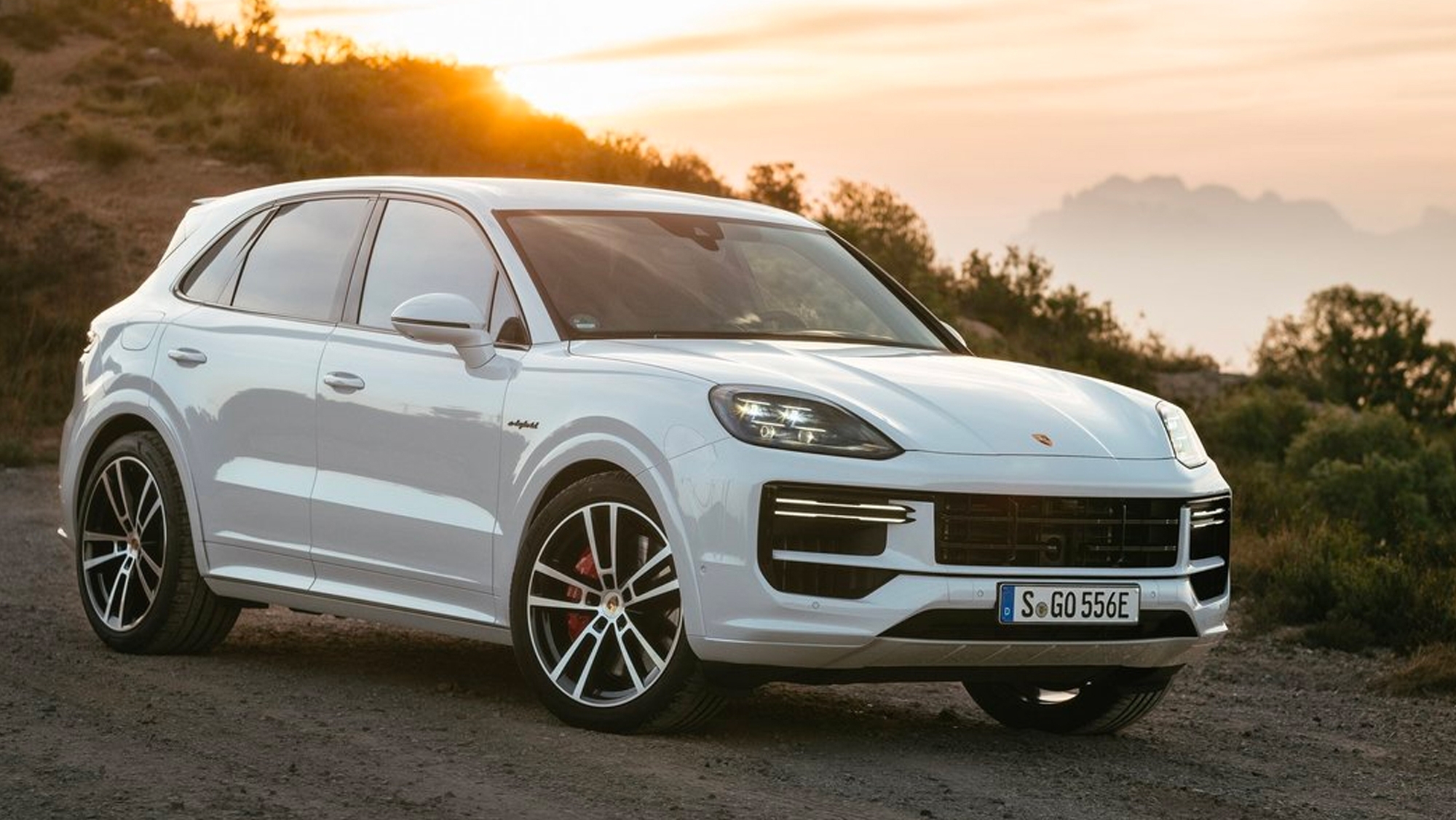 Porsche Cayenne EHybrid (2024) Precio, medidas, motor, interior y
