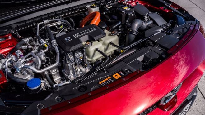 El Mazda MX-30 R-EV es el único que se comercializa actualmente con esta tecnología.