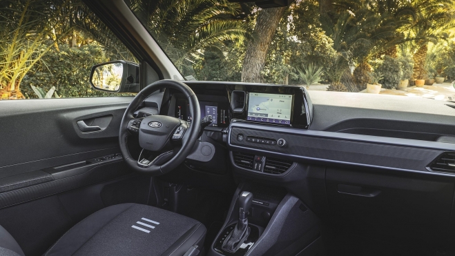 Ford Tourneo Courier interior