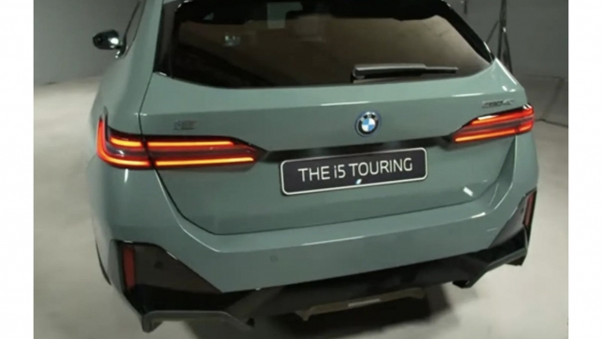 BMW i5 Touring 3