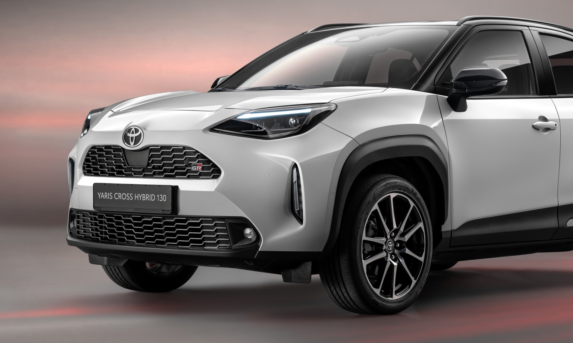 El Toyota Yaris Cross 2024 llega cargado de novedades.