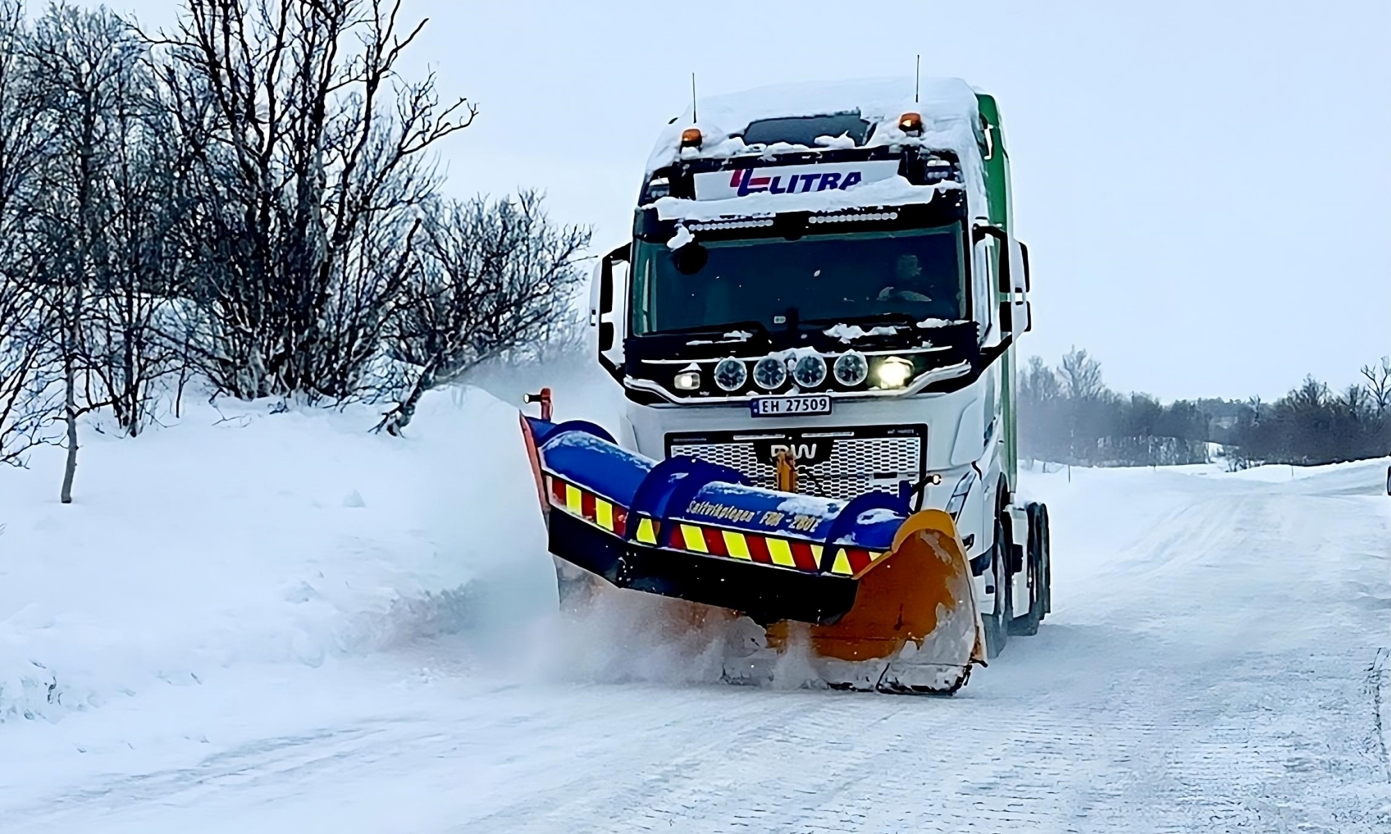 Ha sido construido por DW a partir de un Volvo FH.