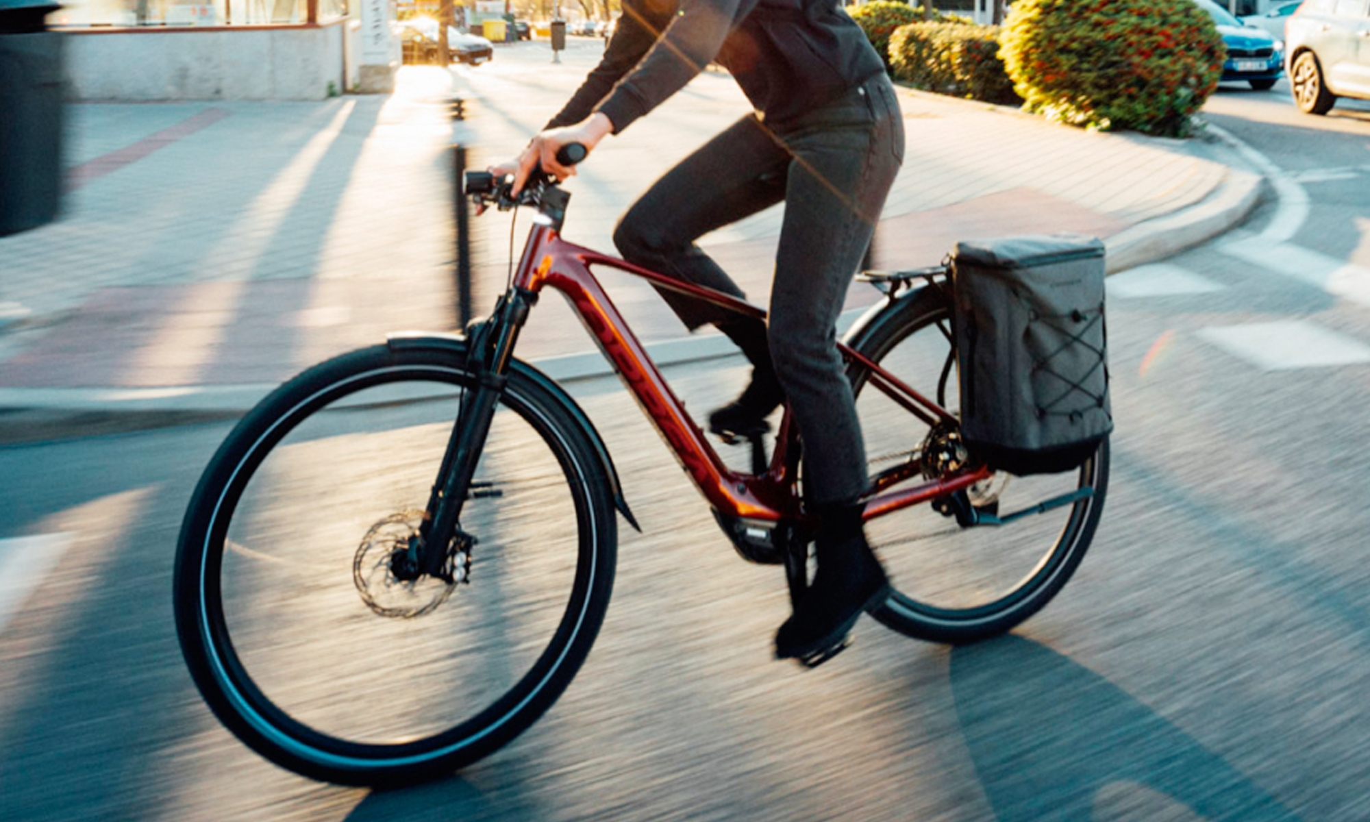 Las bicicletas eléctricas SUV pueden ser usadas en entornos urbanos y en montaña.