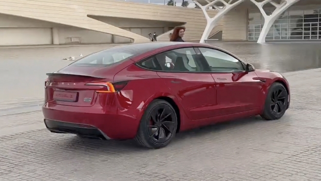 Tesla Model 3 Performance 2