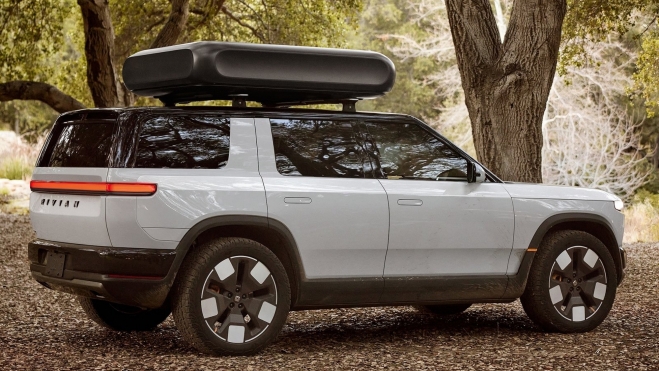 Rivian R2 Trasera