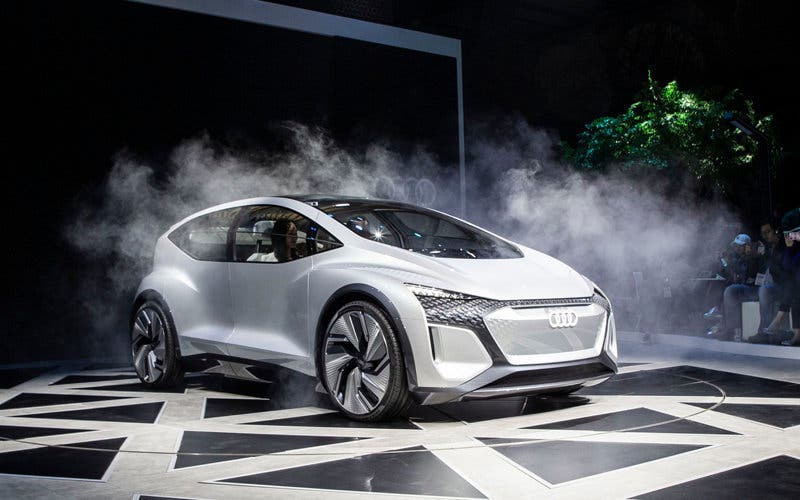  El Audi AI ME se presenta en el Salón de Shanghái 2019. 