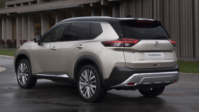 Se puede adquirir en los niveles de potencia de 204 o 213 CV. Se puede adquirir en los niveles de potencia de 204 o 213 CV.