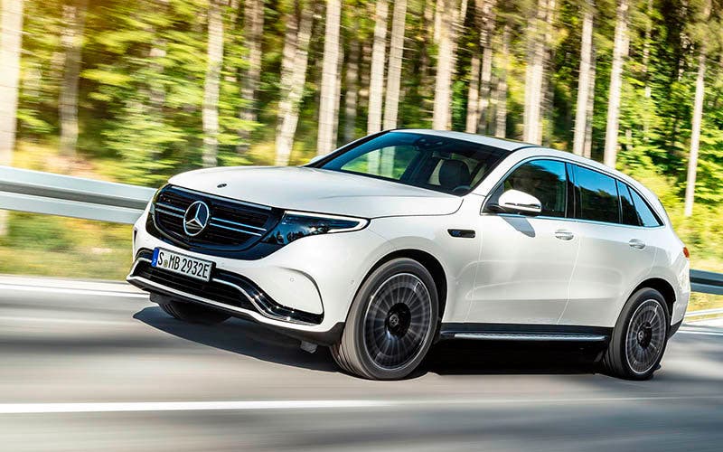  Mercedes confirma el calendario de ventas del EQB y el EQC. 