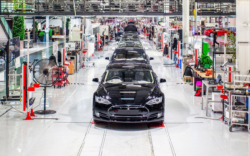  Tesla está considerando abrir una fábrica en Alemania para proveer el mercado europeo. 