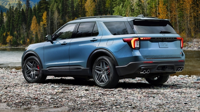 Ford Explorer Trasera