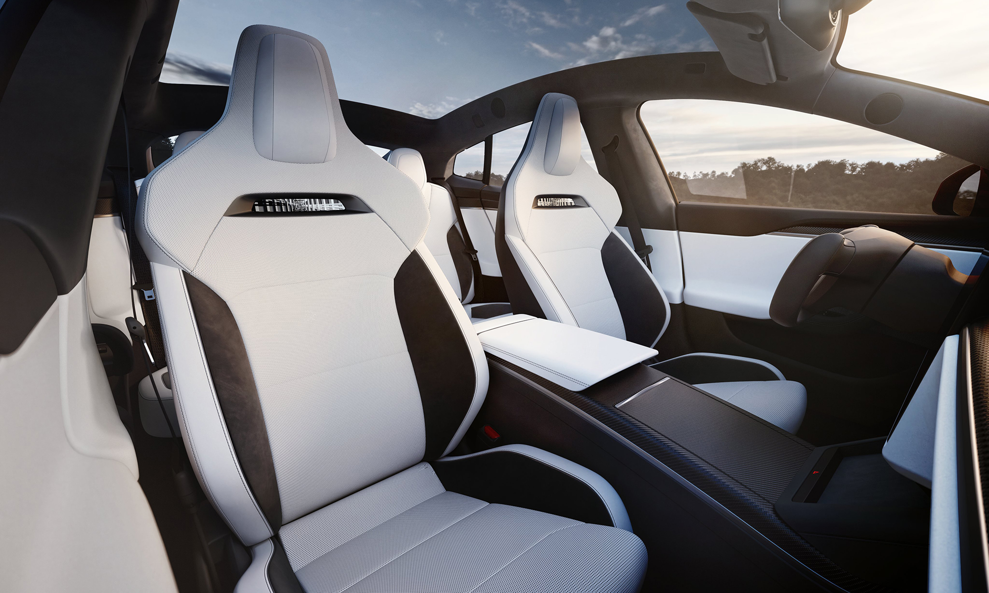 Los nuevos asientos deportivos del Tesla Model S Plaid se equiparán de serie en esta versión.