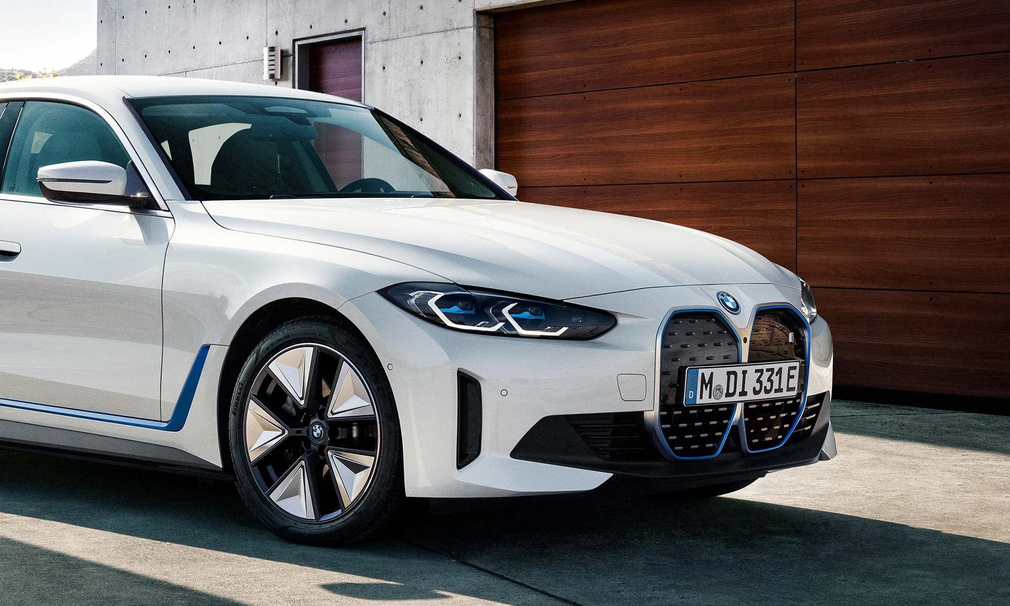 BMW ya tiene un millón de coches eléctricos circulando por las carreteras de todo el mundo.