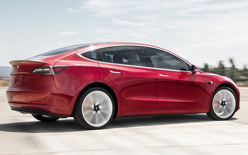  El Tesla Model 3 ha liderado las ventas de su segmento en Europa durante el mes de marzo de 2019. 