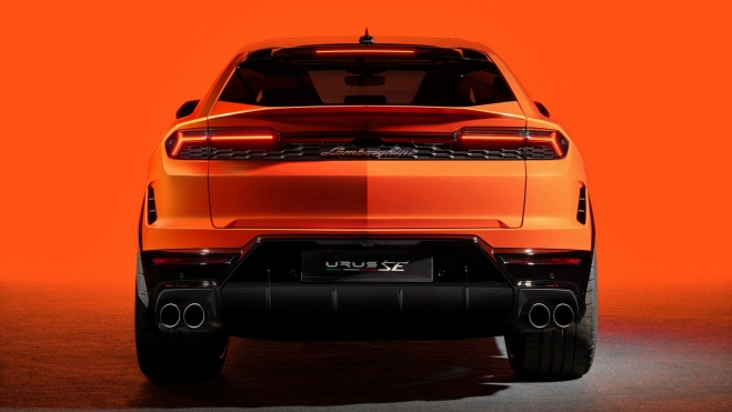 lamborghini urus se trasera