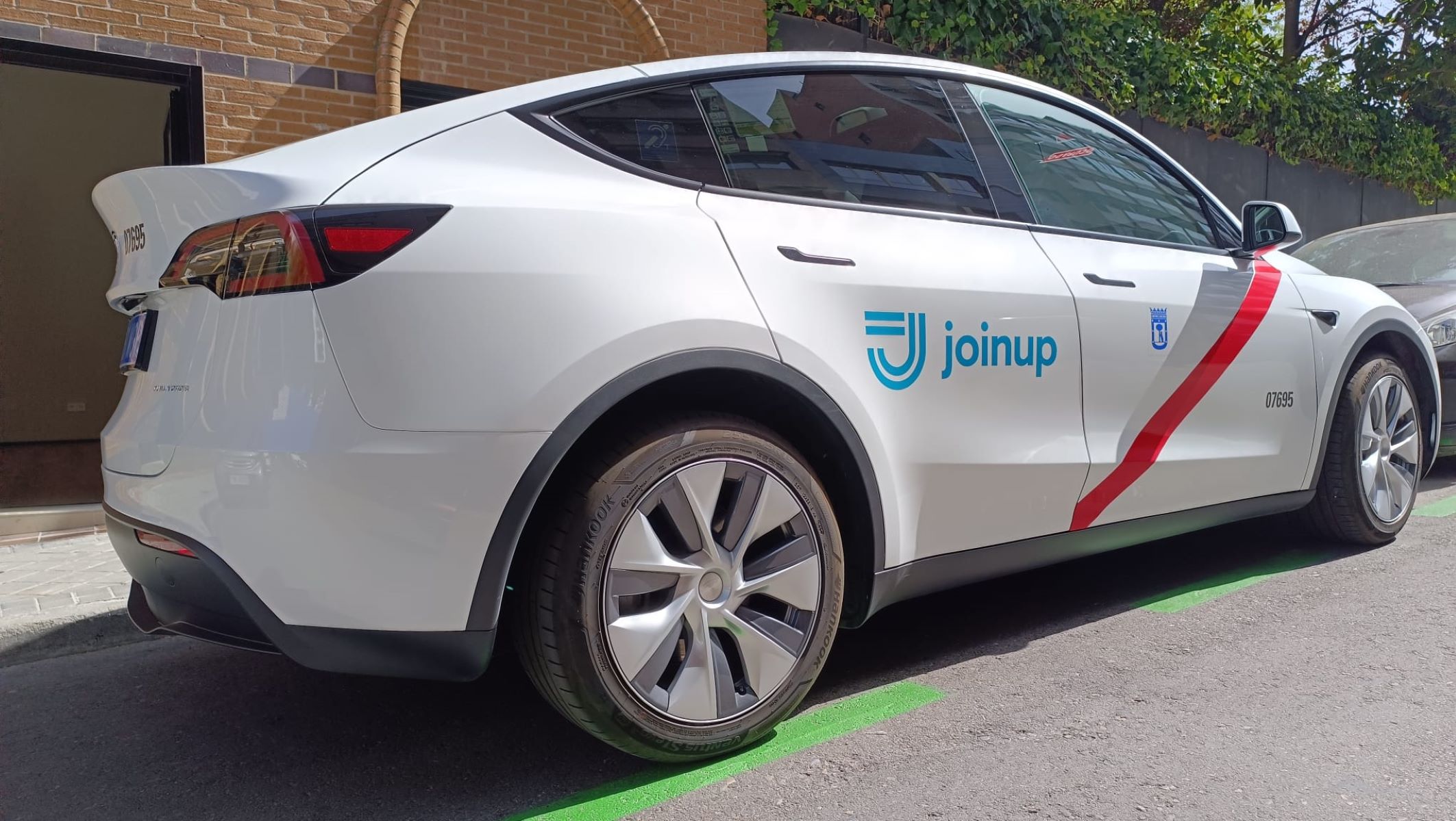 Joinup quiere facilitar la transición del taxi hacia la electrificación.