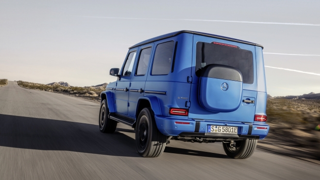 mercedes g 580 2