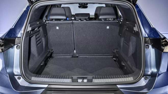 El volumen del maletero oscilará entre 490 y 624 litros a tenor de la posición de la fila de asientos trasera.