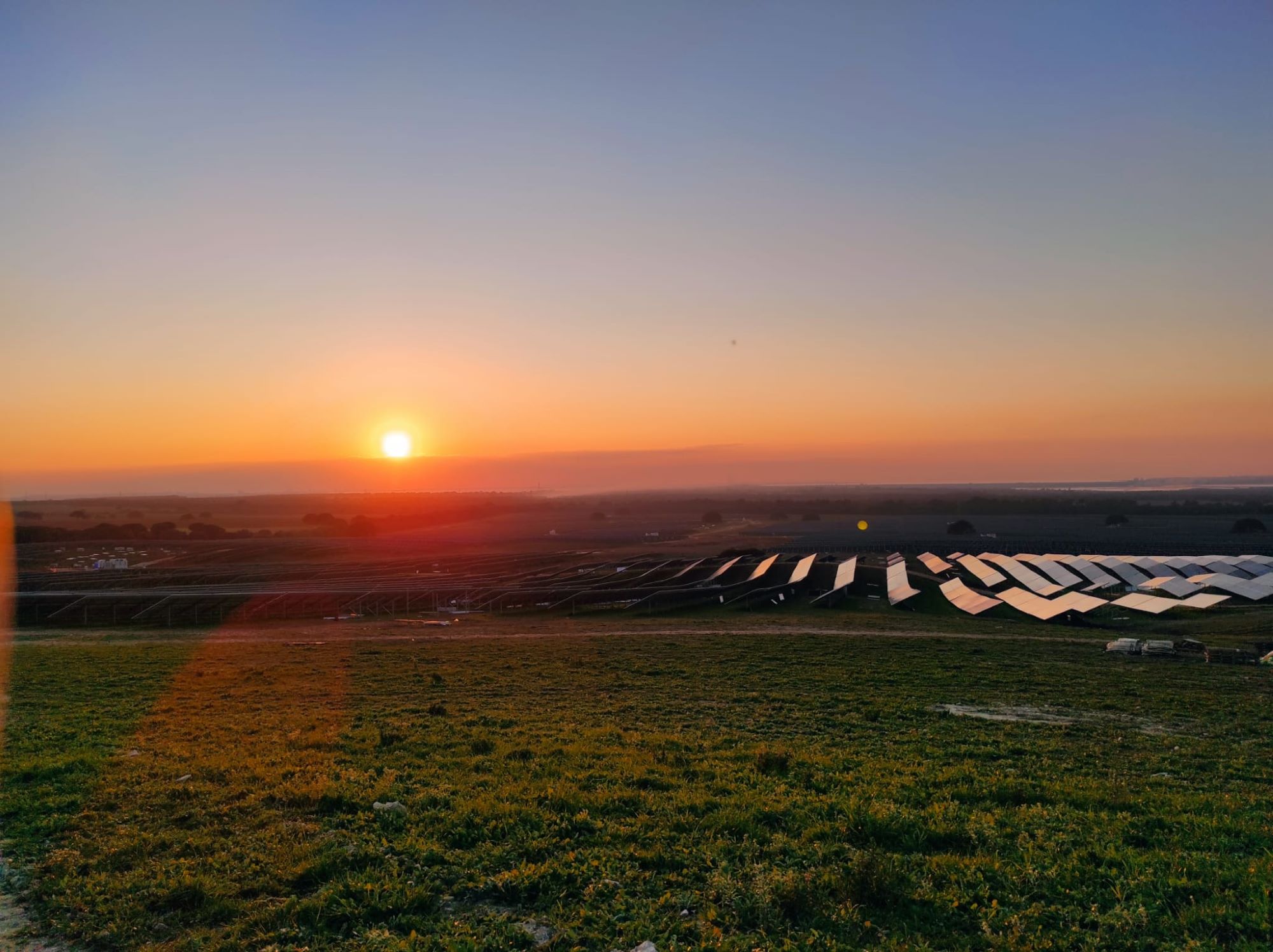 El autoconsumo solar ha vivido un frenazo importante en este 2024./ FOTO: UNEF.
