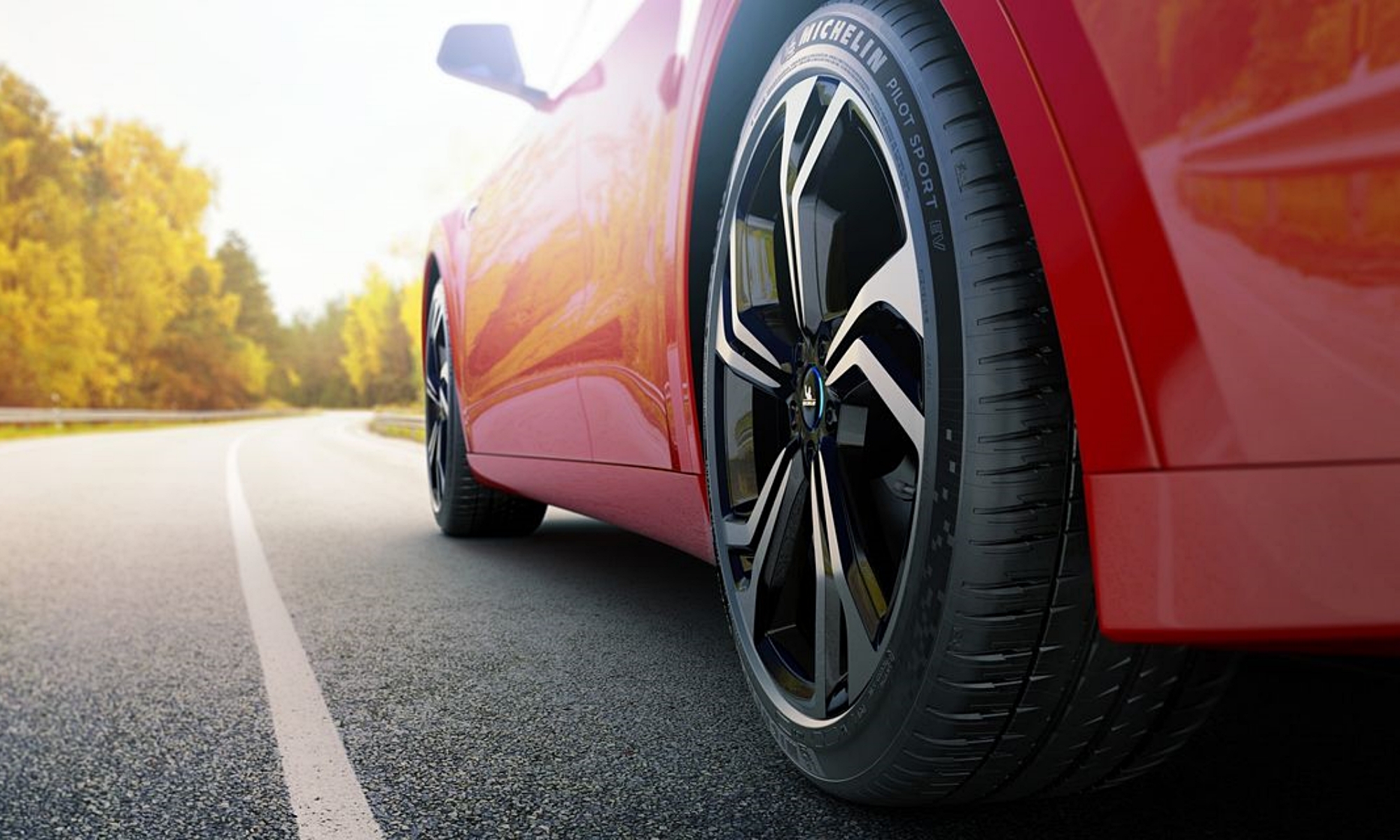Los neumáticos tienen el difícil compromiso de ofrecer buen agarre, bajo consumo y larga duración.