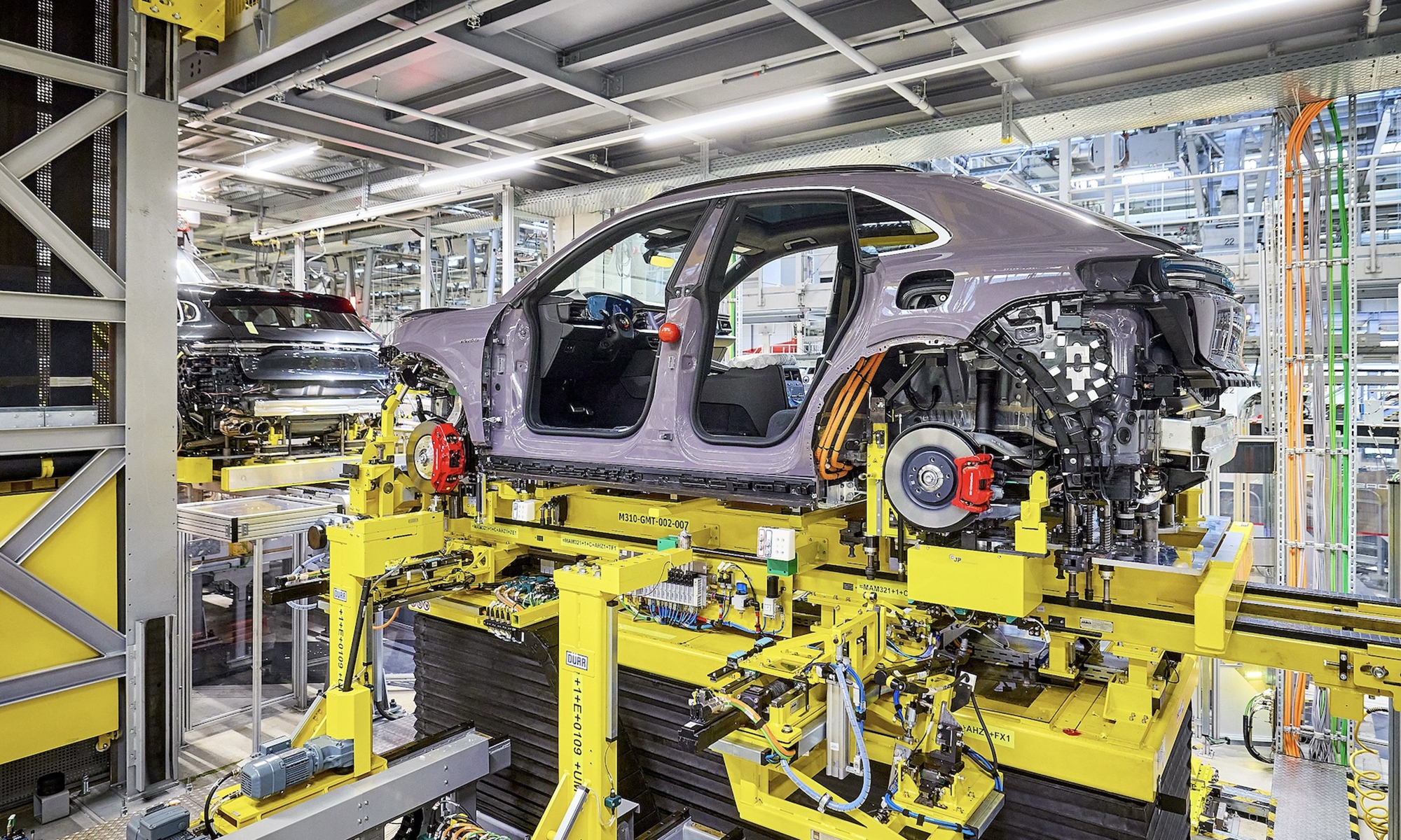 Porsche presume de que la fabricación del Macan eléctrico se lleva a cabo de manera neta en emisiones de carbono.