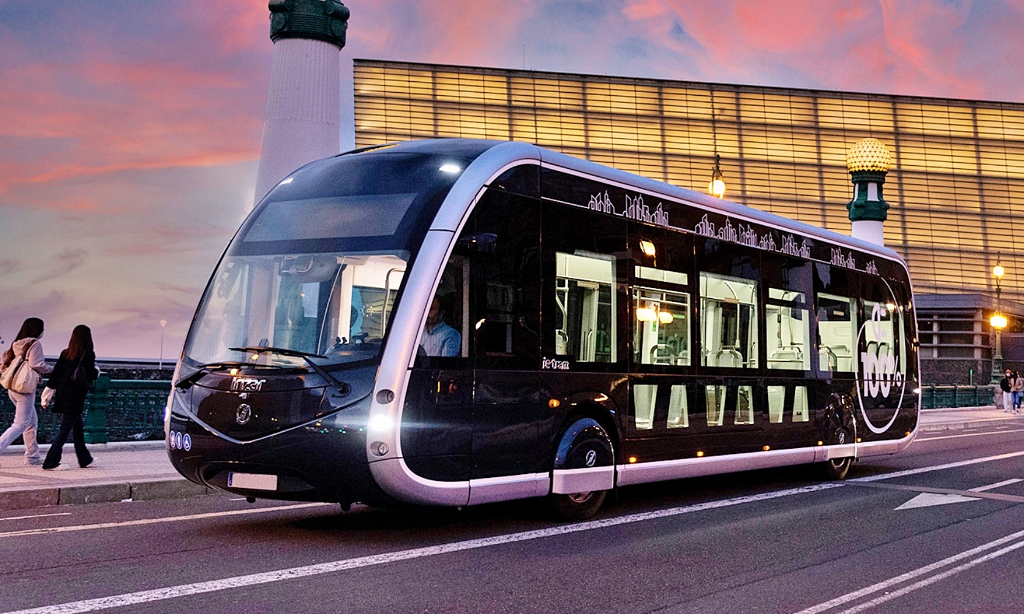 Este modelo de Irizar tiene un exterior más estilizado, similar a un tranvía.